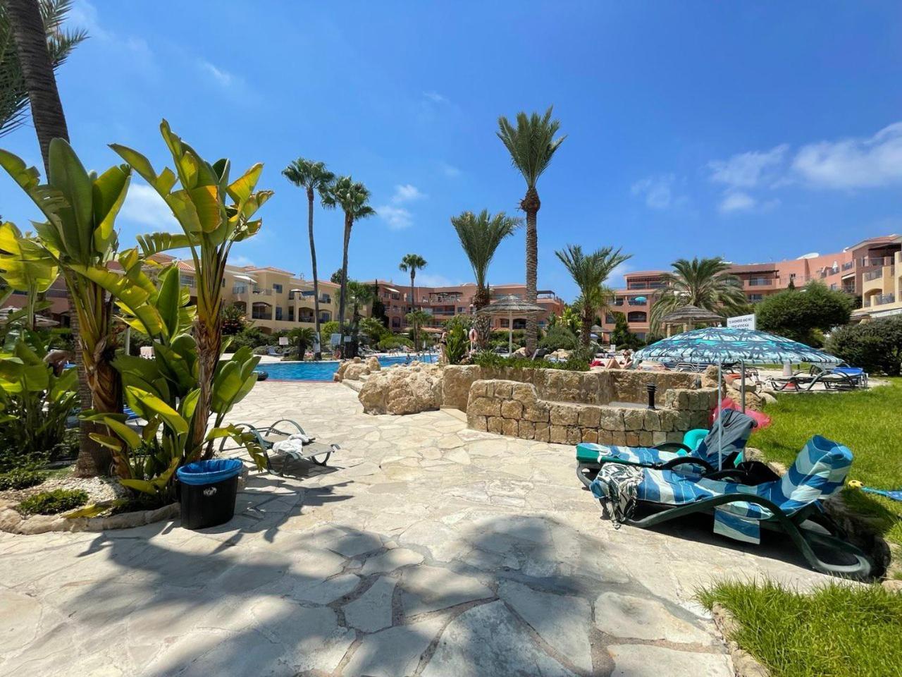Апартаменты Paphos-Limnaria Garden Экстерьер фото